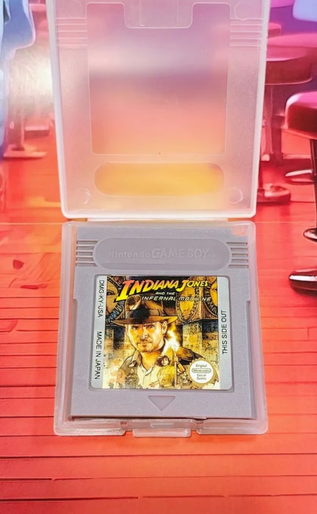 Indiana Jones y la Máquina Infernal GameBoy Color