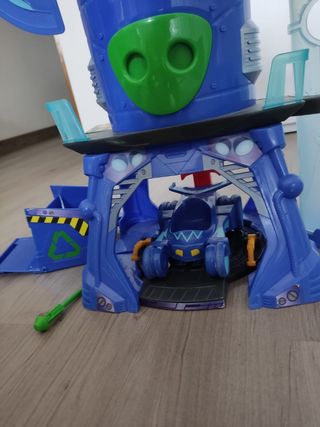 Base PJ mask juguete con figuras y coche