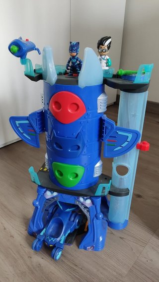 Base PJ mask juguete con figuras y coche