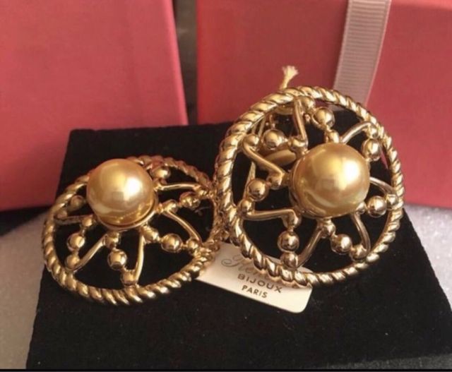 Espectular pendientes antiguos