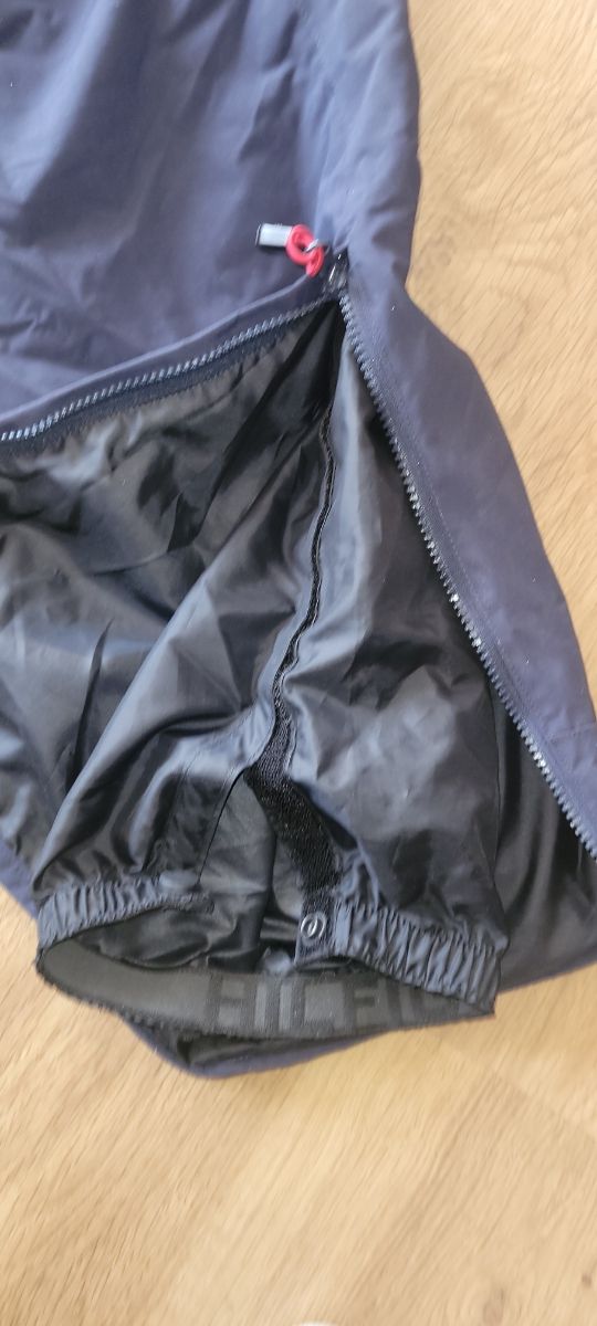 Pantalón con tirantes nieve,talla L Tommy hilfinge