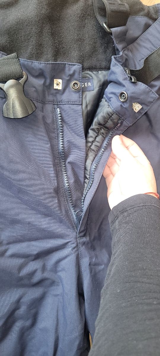 Pantalón con tirantes nieve,talla L Tommy hilfinge