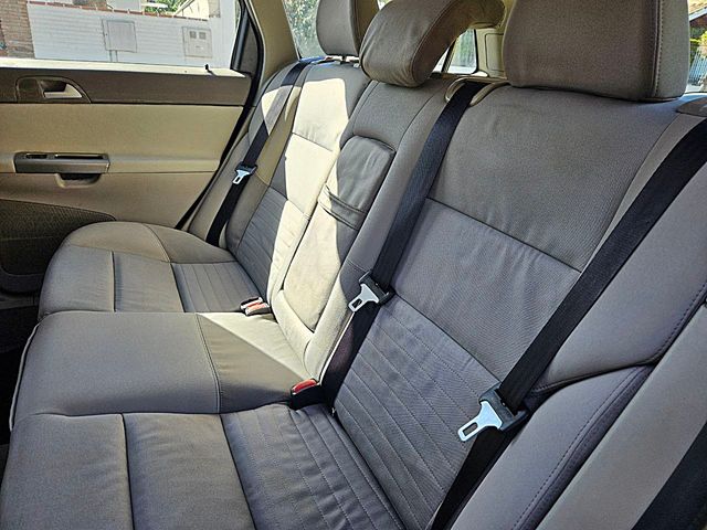 Volvo V50 2004 2.4 Momentum 140 CV