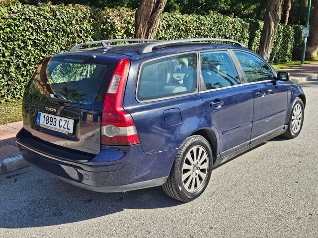 Volvo V50 2004 2.4 Momentum 140 CV