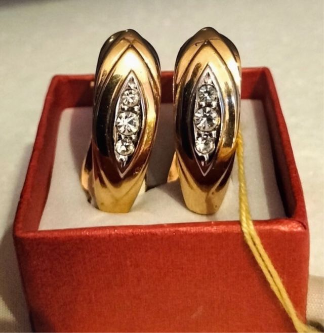 Pendientes antiguos chapado en oro