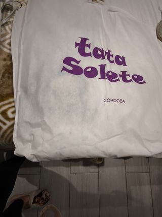 Vestidos de comunión precioso puestos un rato