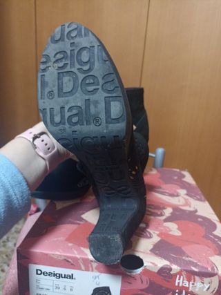 Botín negro ante Desigual