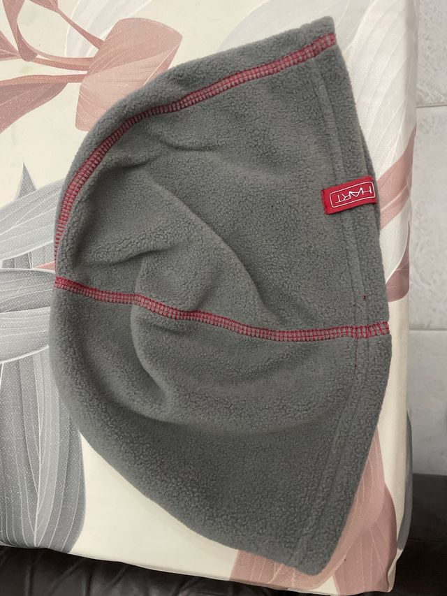 Gorro micropolar Hart.