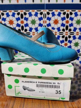 Tacones de flamenca color azul turquesa