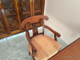 MESA DESPACHO CON SILLON Y 2 SILLAS