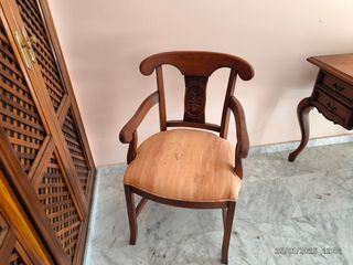 MESA DESPACHO CON SILLON Y 2 SILLAS