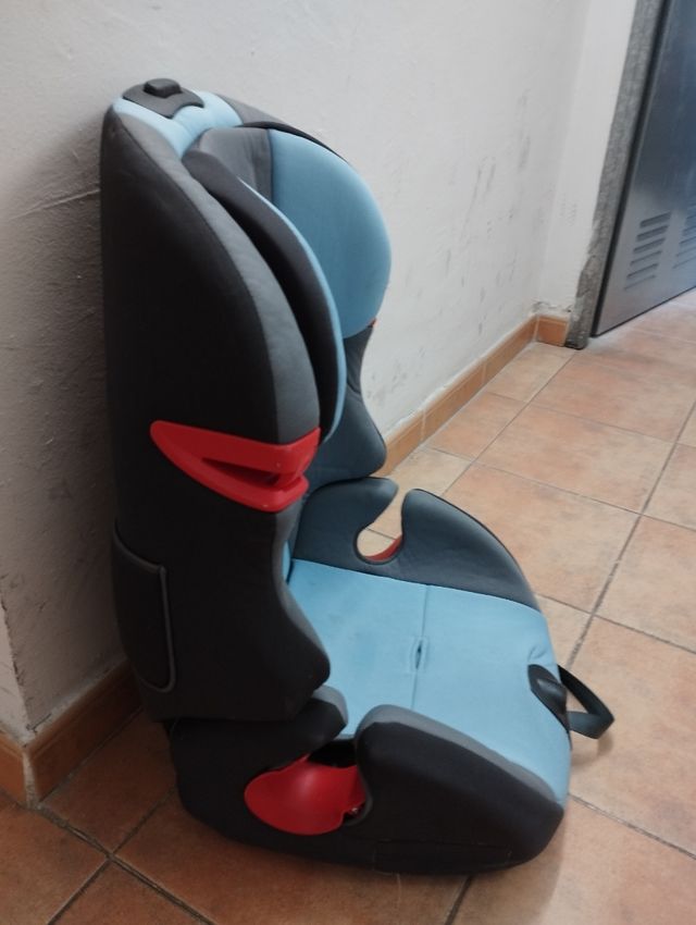 Silla infantil para coche