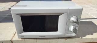 Microondas con grill prácticamente nuevo nuevo