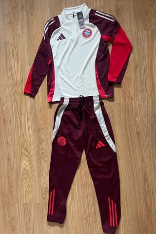 Chandal niño nuevo y original Bayer Munich
