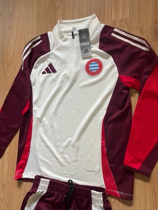 Chandal niño nuevo y original Bayer Munich