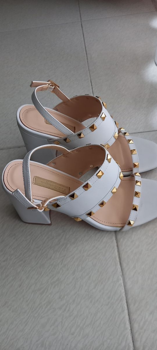 Scarpe donna estive prezzo trattabile 