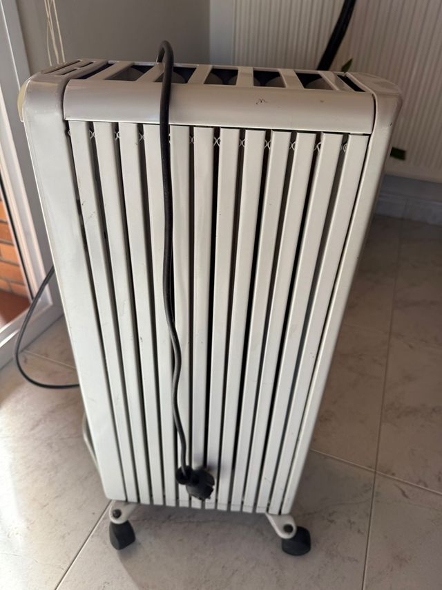 Radiador de aceite DeLonghi