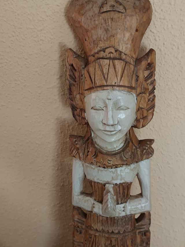 ANTIGUA FIGURA BALINESA