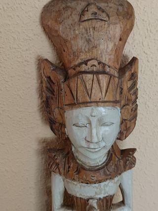 ANTIGUA FIGURA BALINESA