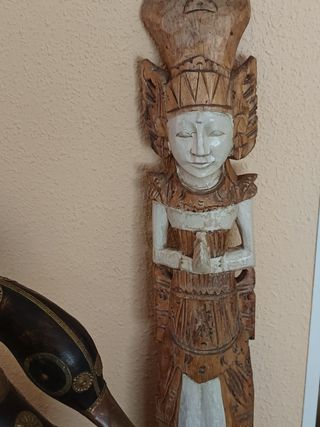ANTIGUA FIGURA BALINESA
