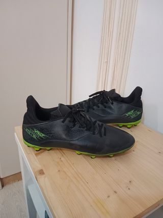 Botas futbol tacos Decathlon