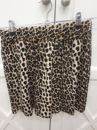 Falda pantalón,  Zara.