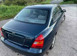 Hyundai Elantra 2002