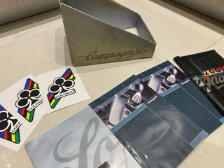 Cataloghi campagnolo e adesivi colnago 