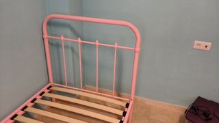 Cama de forja de 90cm, color rosa infantil-juvenil