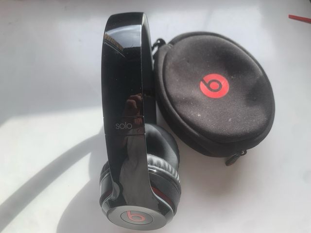 Auriculares beats solo