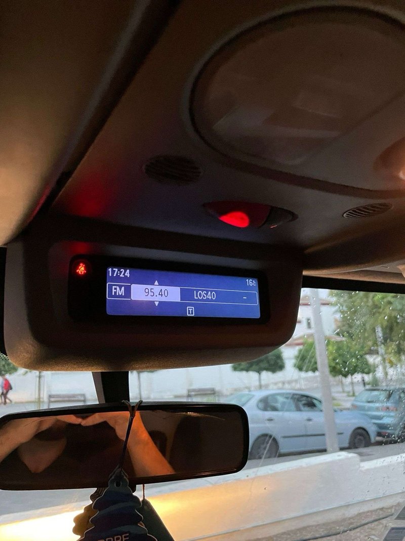 Nissan NV400 2013 - foto 1