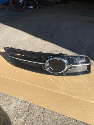 Embellecedor cubierta antinieblas audi A3