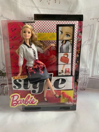 Muñeca Barbie Style 100poses 2015