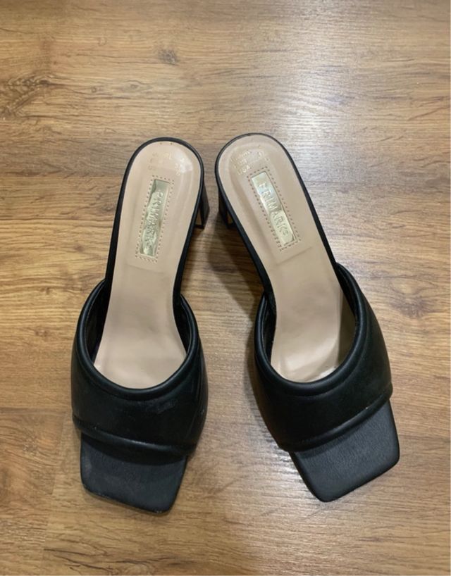 Sandalias tacon negras