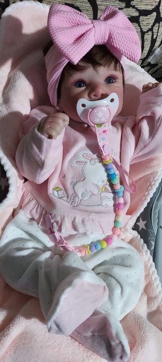 Reborn Niña con pelito, cuerpo tela 50cm 