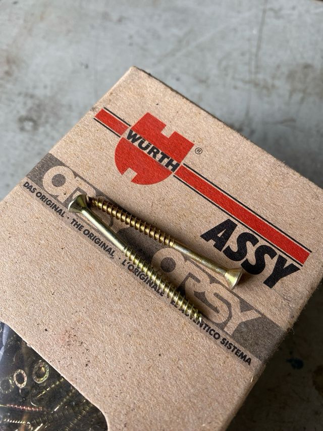 Tornillos tirafondos wurth