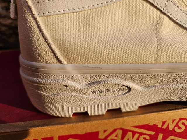 Vans Sentry Sk8-Hi Beige
