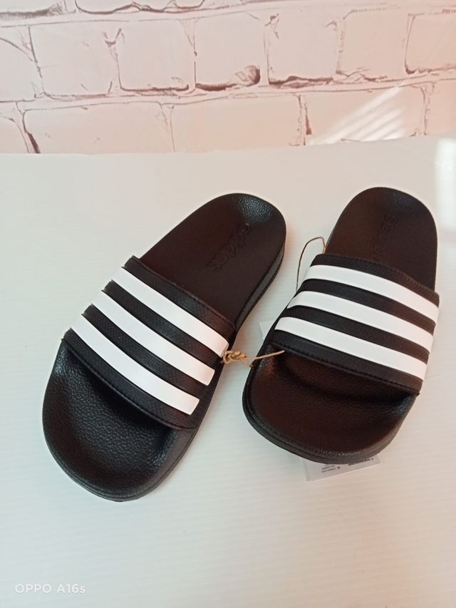 CHANCLAS ADIDAS NIÑO A ESTRENAR T32 REF 28-3639