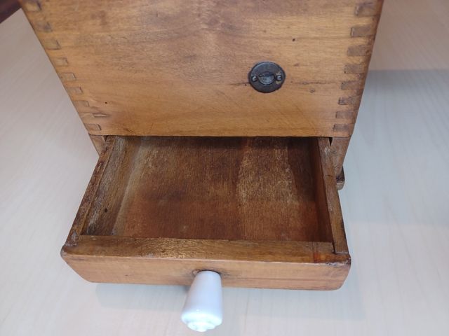 Rallador Antiguo "La Rápida " Funcional e Historia