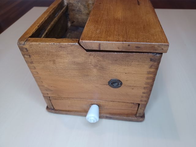 Rallador Antiguo "La Rápida " Funcional e Historia