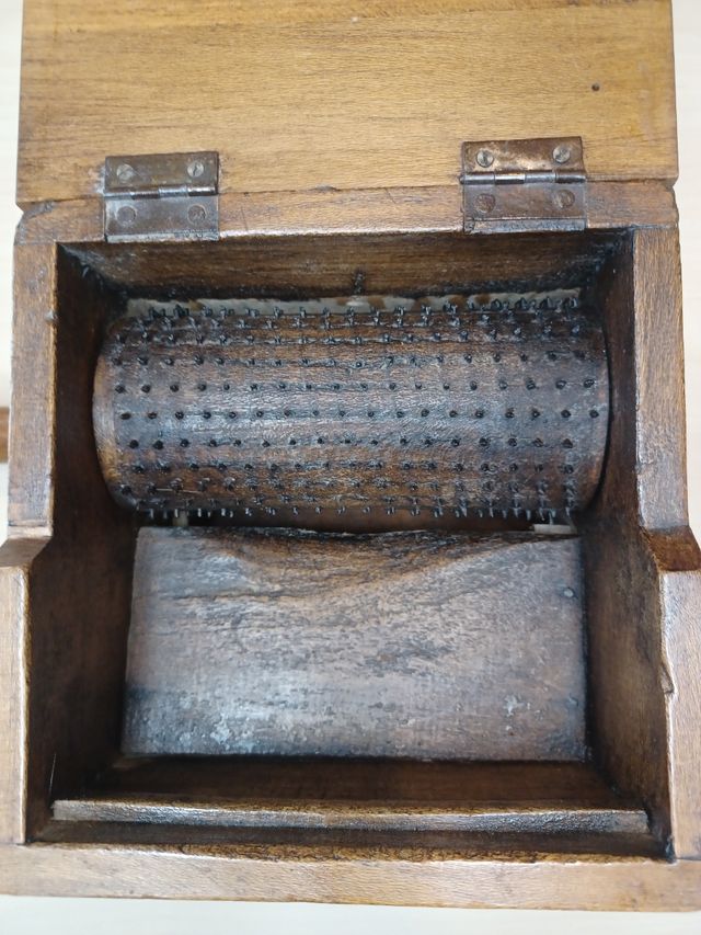 Rallador Antiguo "La Rápida " Funcional e Historia