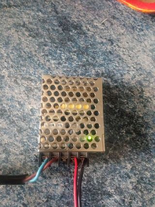 Fuente de alimentación.RS - 15 - 12