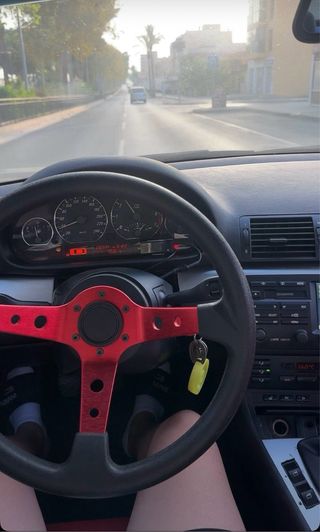 BMW Serie 3 328ci drift