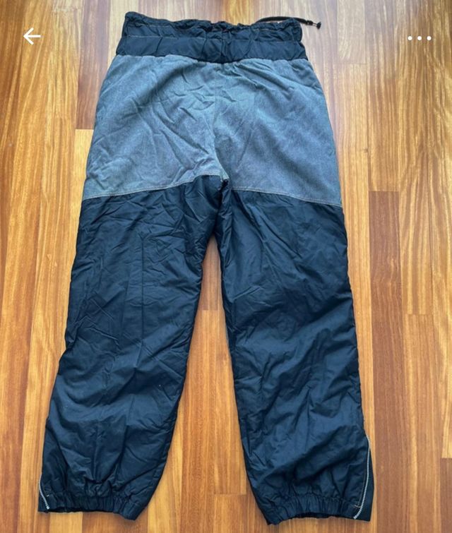 Traje de snow y guantes