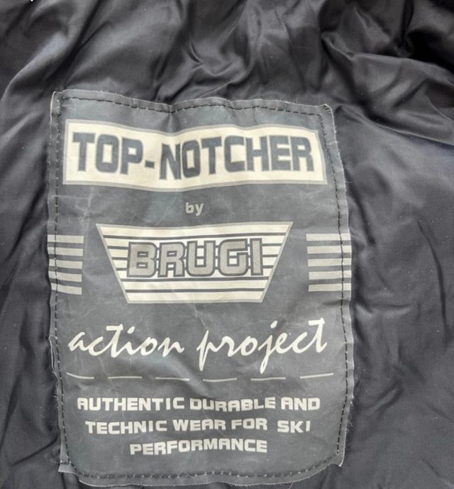 Traje de snow y guantes