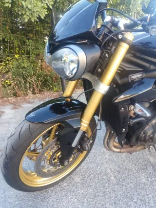 Triumph street triple A2