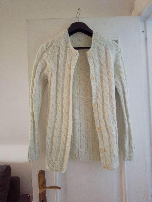 Bellissimo maglione con bottoni lana acr