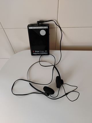 Dos radios FM y auriculares