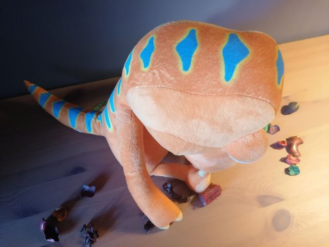 FAMOSA. Dinotren. Peluche Bruno. 40 cm.