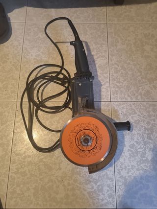 Radial Bosch GWS 1800W